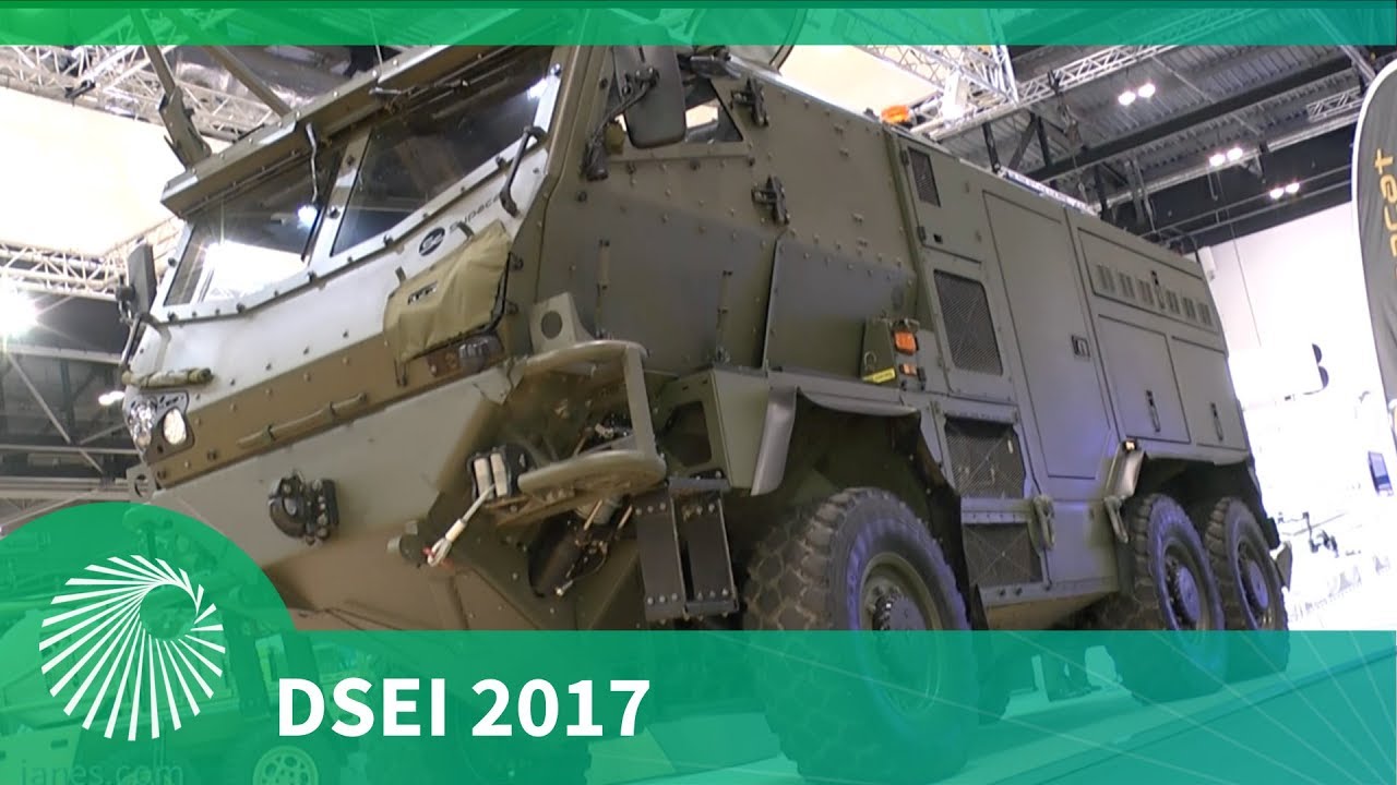 DSEI 2017: Supacat's HMT Light Weight Recovery vehicle