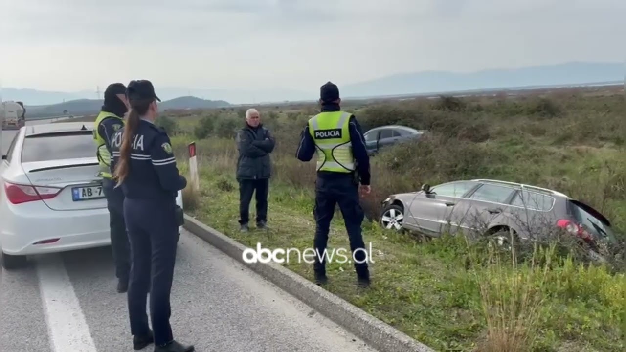 Dy automjete dalin nga rruga në autostradën Fier-Vlorë, një i lënduar