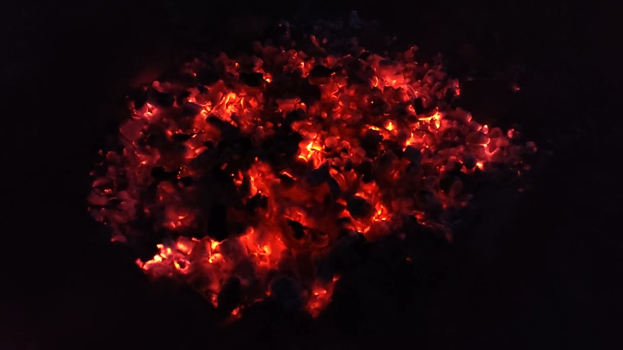 Glow after 5h fire, slowmotion 240 fps