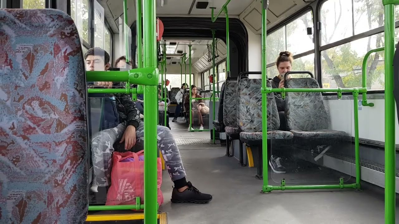 Utaz&aacute;s a Budapesti Ikarus 435.06-os busszal #2