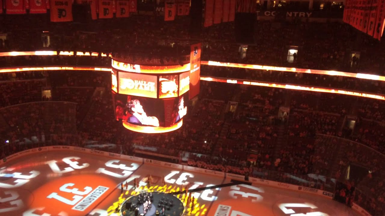 Eric Desjardins gives his Flyers Hall of Fame speech