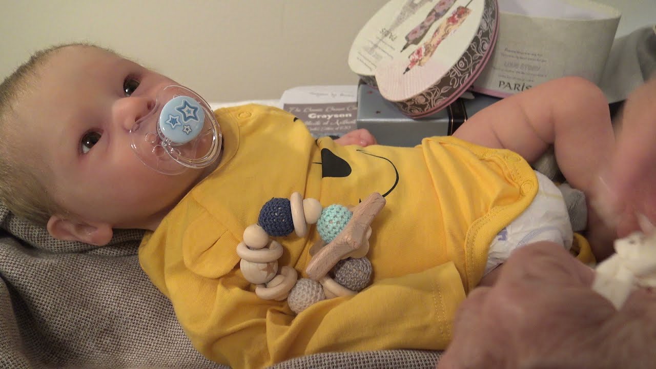 EPISODE. 352.  BOX OPENING...Another Bonnie Brown Baby!!