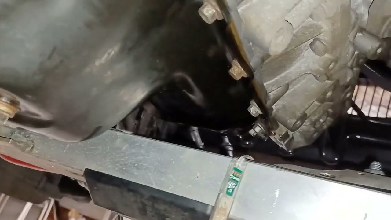 BMW 116 Trophy Build - Removing the sump without removing the subframe