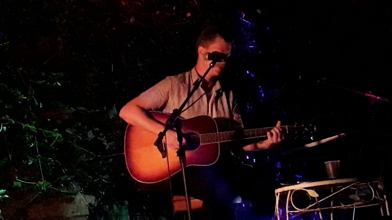 Gustavo Bertoni | Silêncio @ Casa Rosa do Bonfim