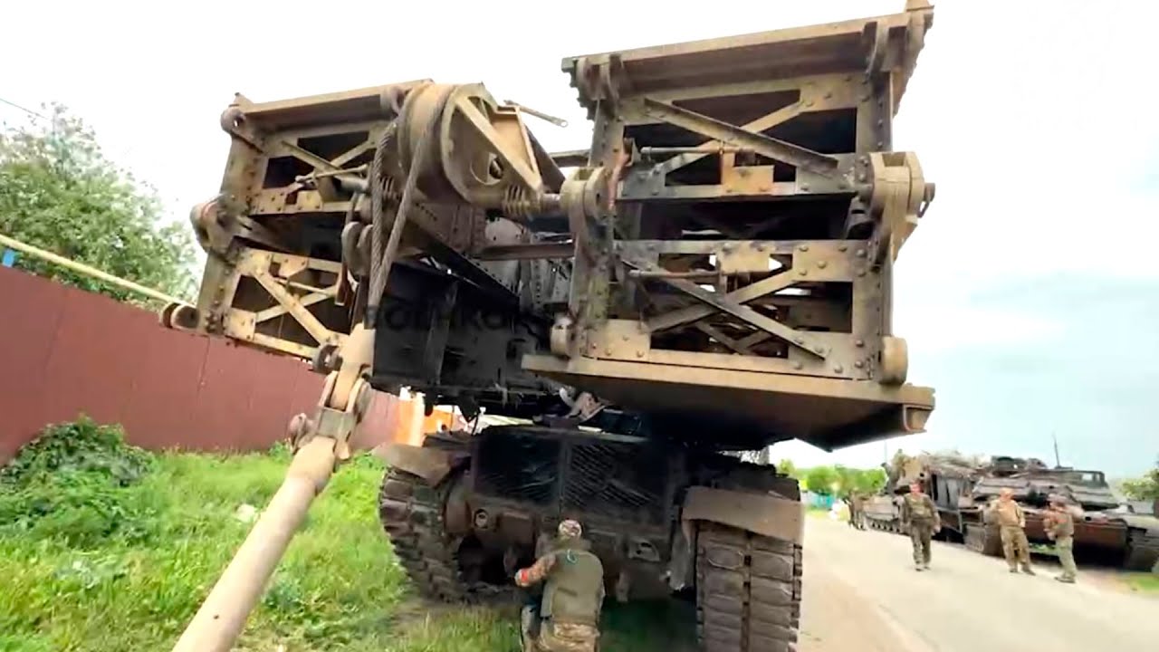 Россия вывозит первый мостоукладчик M60 AVLB Украины