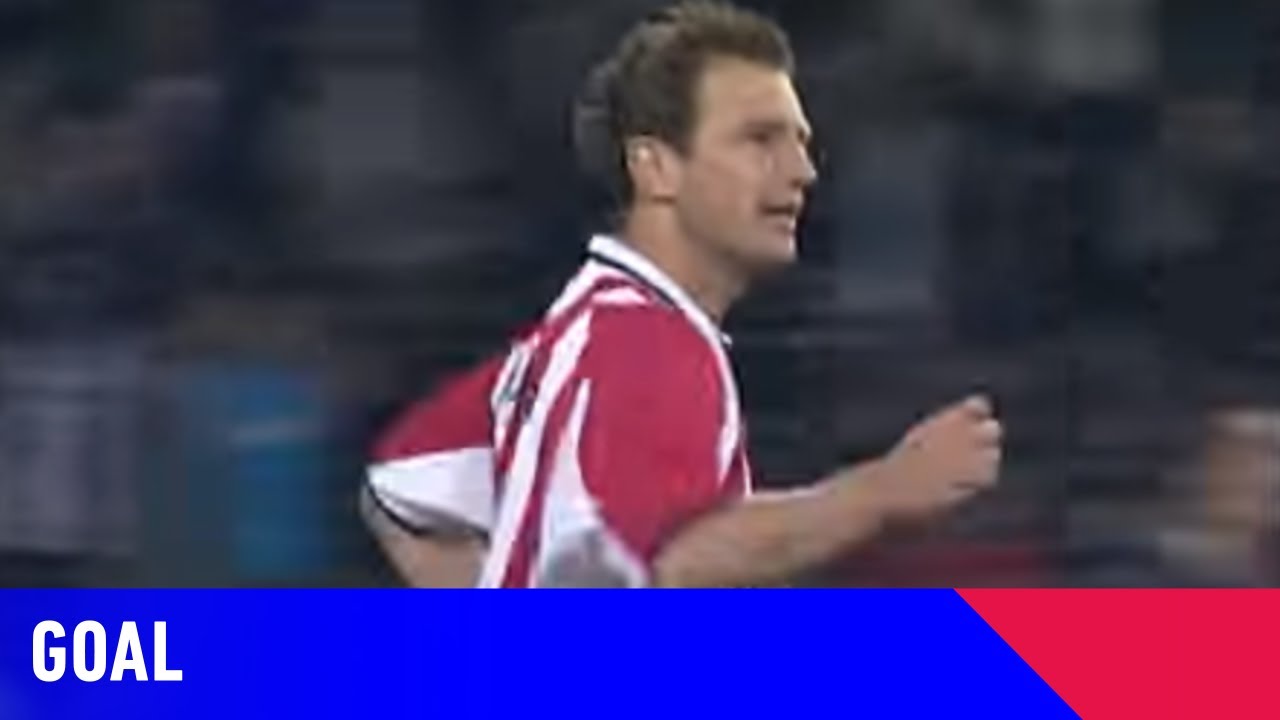 Goal No.1 &bull; Arnold Bruggink &bull; PSV - AZ (03-05-2003)