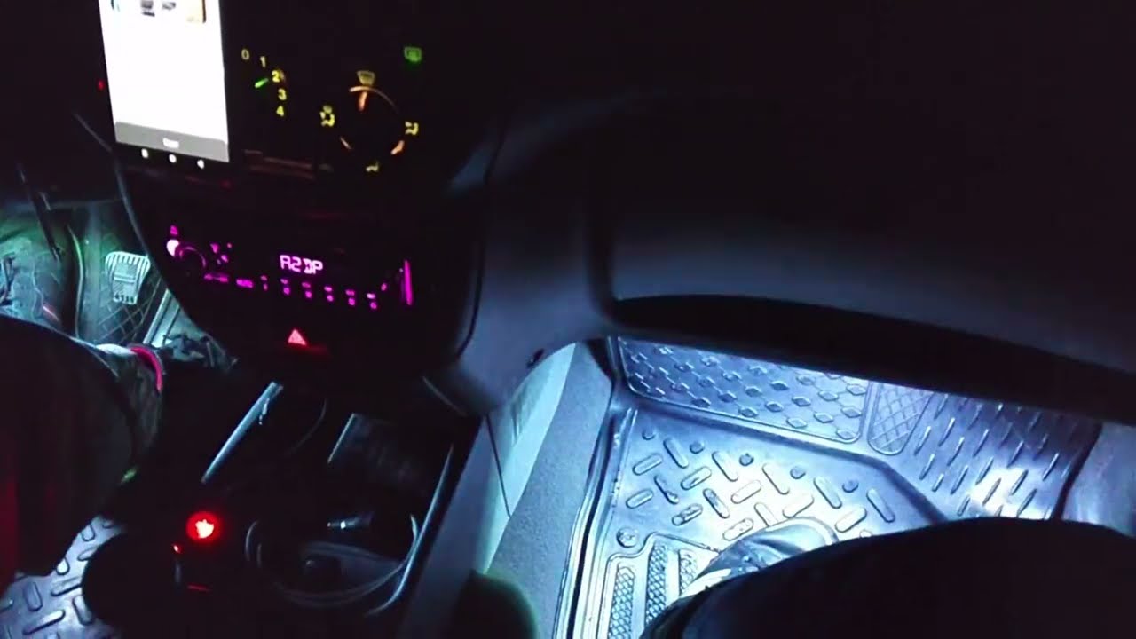 Подсветка в машине под песню 
