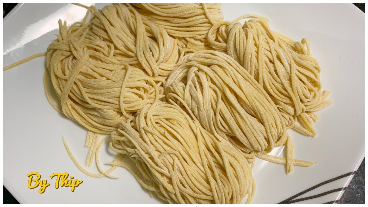 วิธีทำบะหมี่ไข่/  How to make Egg Noodles