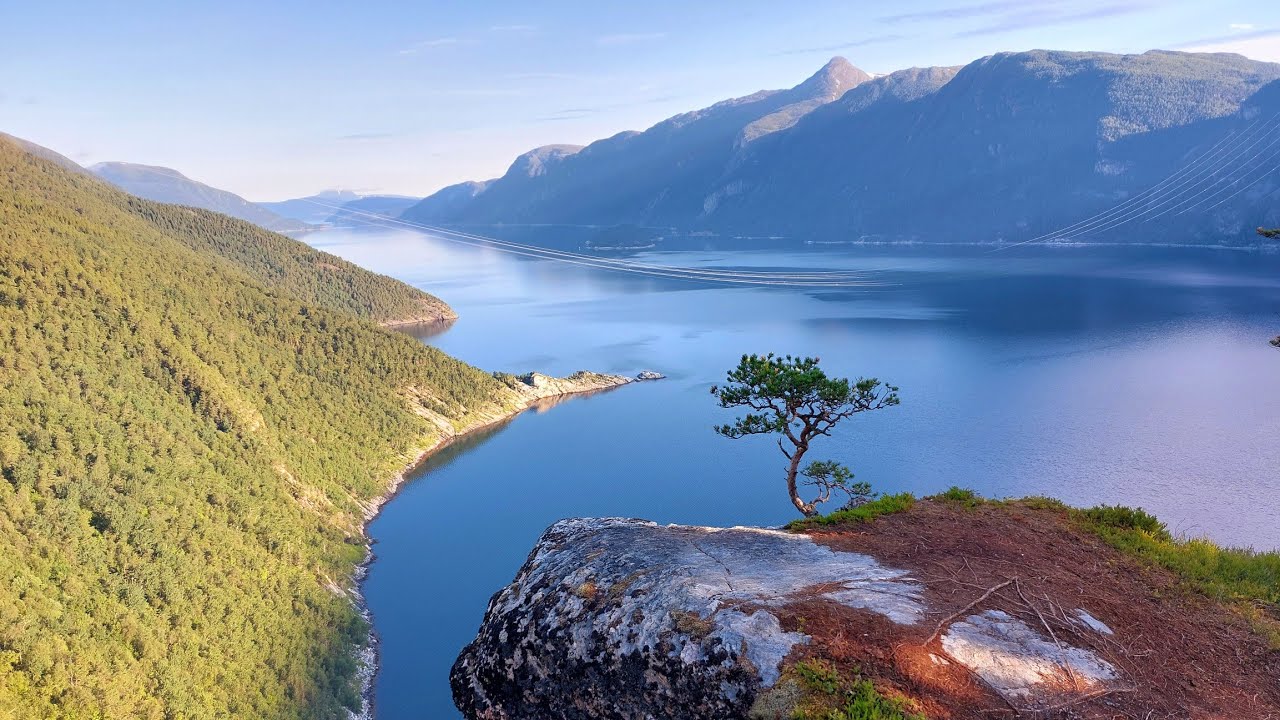 Bekeliaujant po Norvegiją II d. Atlanto keliu link gražuolių Innerdalstarnet ir Ekertind kalnų