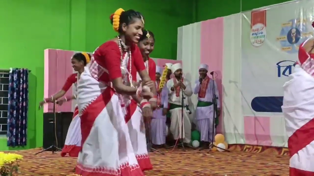 NAINA JHUMUR DAL,BATELI T.E .MAZBAT AT COMPETITION