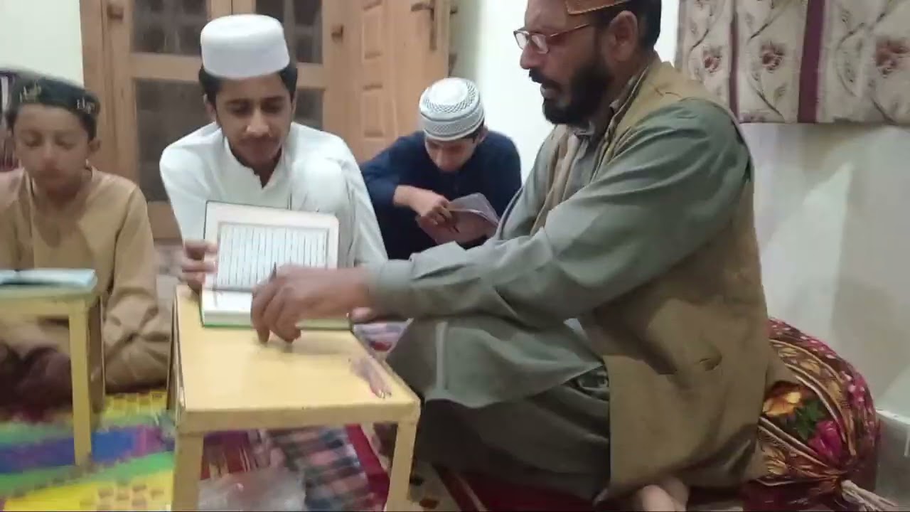 Qari manzoor ahmad eisawall 