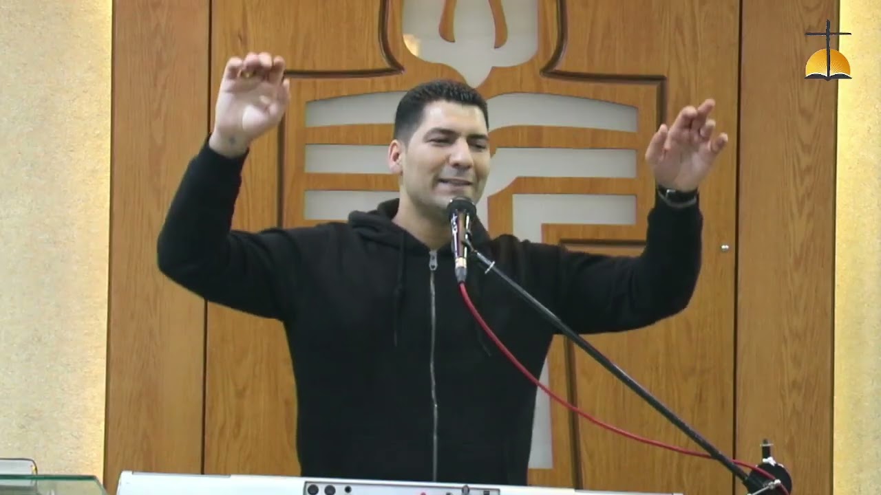 المرنم الاخ عماد إسحق والخادم الاخ جوزبف عائيد
