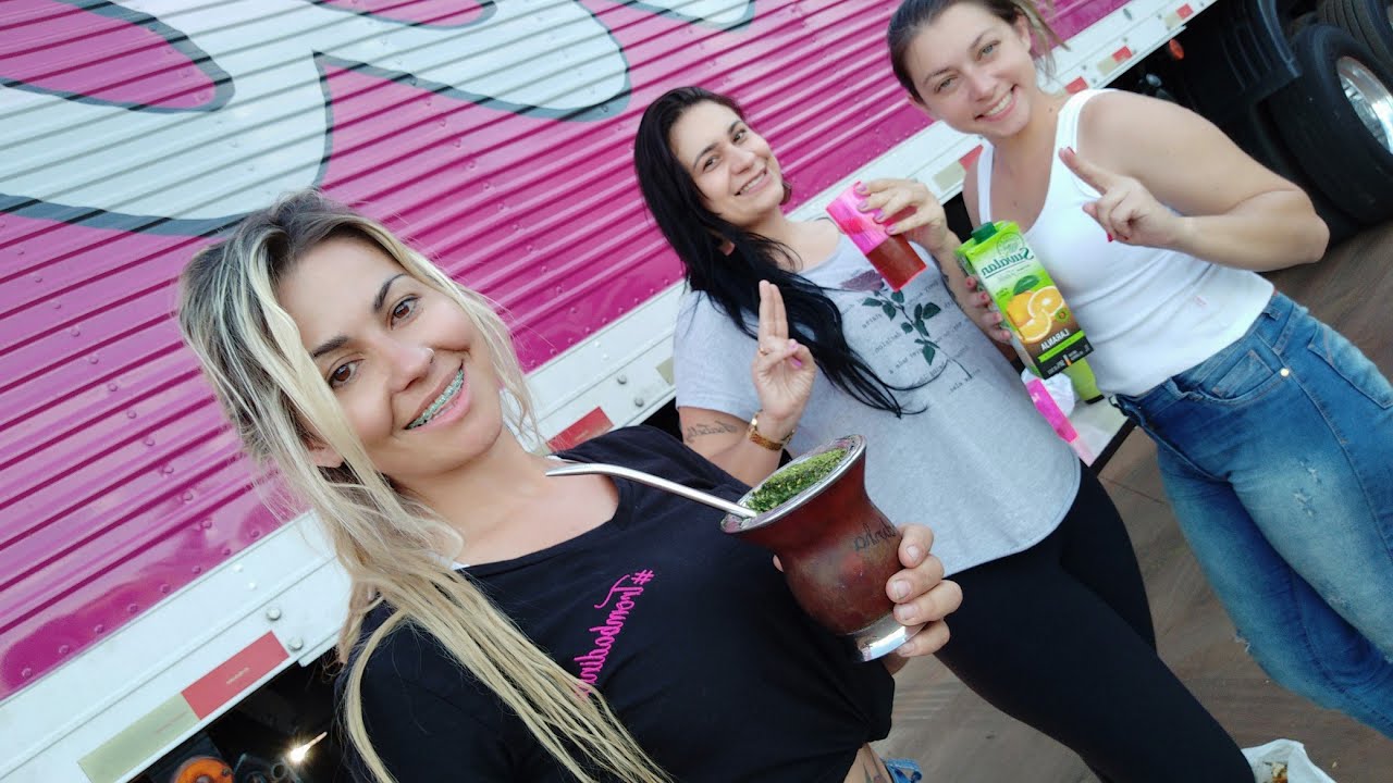 As amigas 🙈! Chimarrão nos 40graus de Sta Cruz
