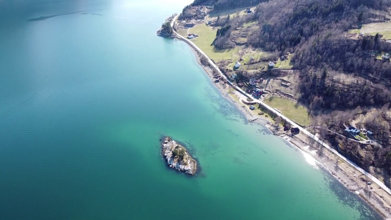 Skjeret i Lustrafjorden