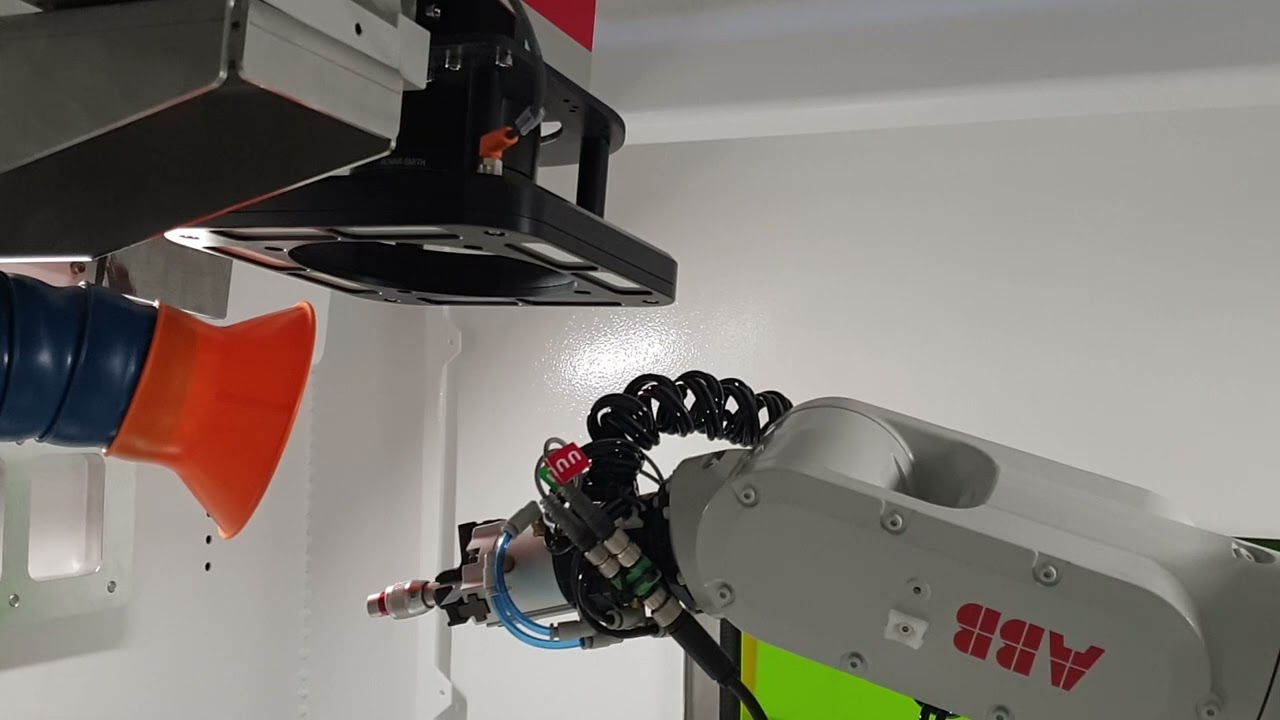 MODO ROBOT  INDUSTRY  Laser marking on tools