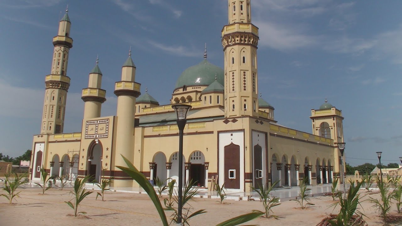 visite a Grande Mousqée de Ndienné lagane