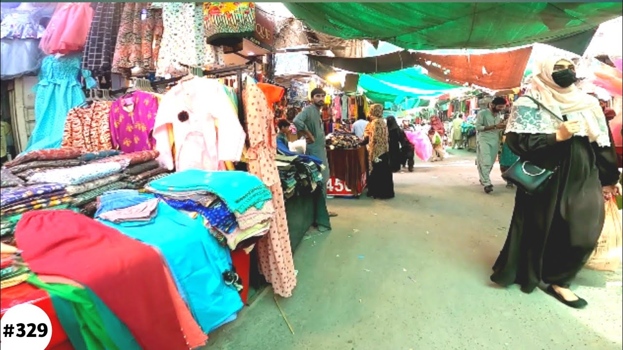 Walking In School Bazaar Rahim Yar Khan 
