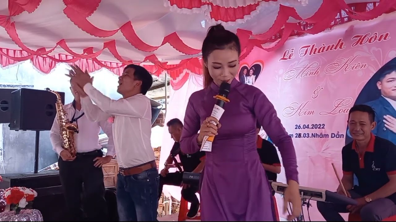 Vui : Nhận Quà Trong Ngày Cưới | DV Thùy Linh | Trường Band Music.