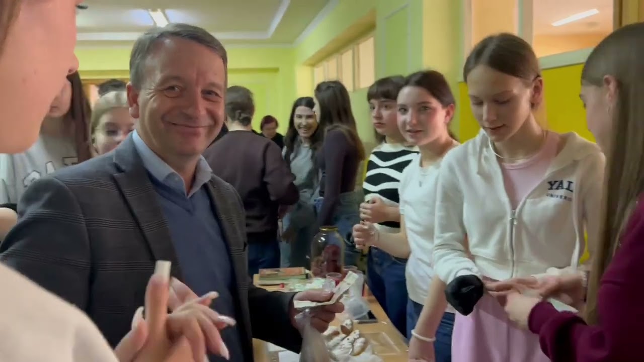 Благодійний ярмарок