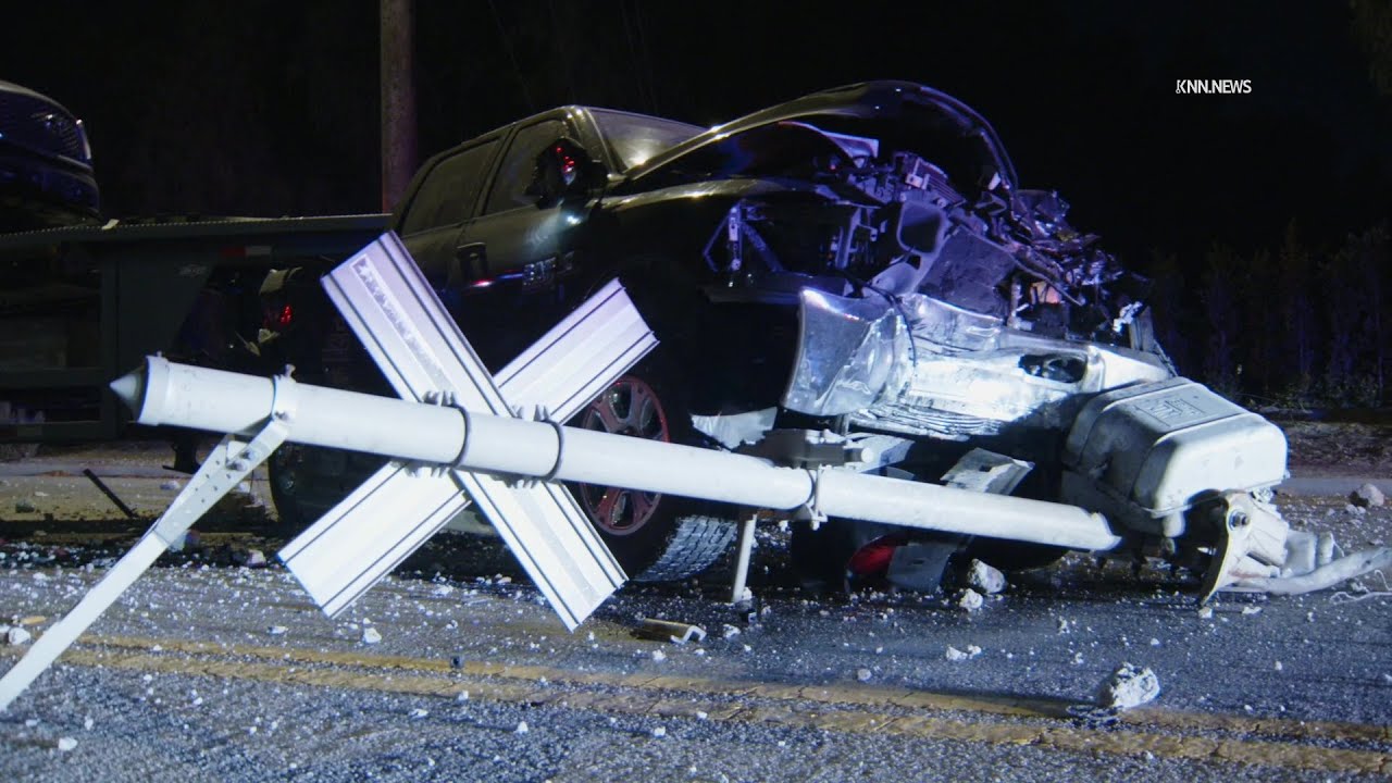 Suspected DUI Driver Crashes Car Carrier Into Railroad Crossing Gate in Ventura