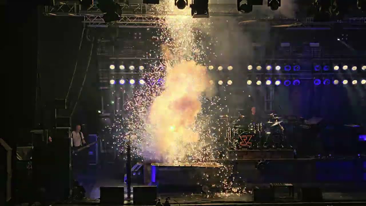 Ich tu dir weh ~ Stahlzeit (30.11.24 Columbiahalle Berlin) [4K/HDR]