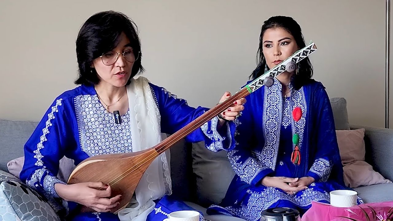 شوق شادی هموطنان کلگری کانادادر روزفرهنگ هزارگی🥰🇨🇦دمبوره وآهنگ زیبای گل دخترهزاره😘یک روزبه یادماندنی