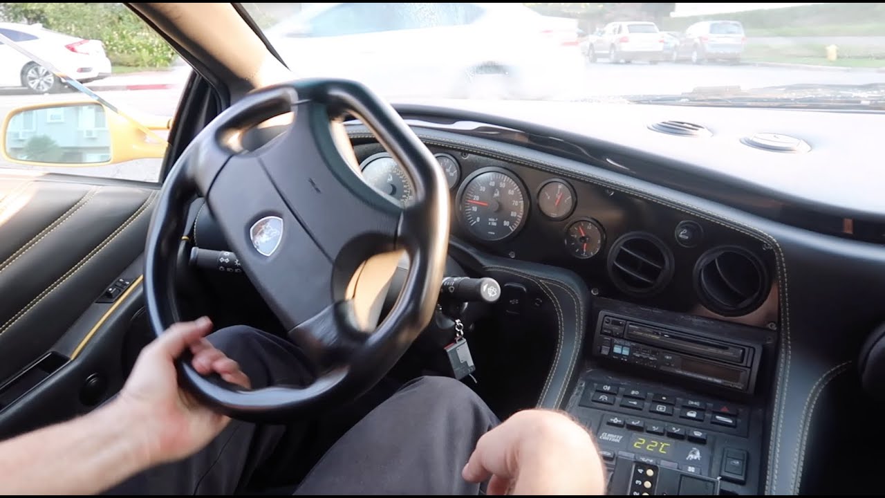 Riding in a 650bhp Twin Supercharged Lamborghini Diablo VT Roadster