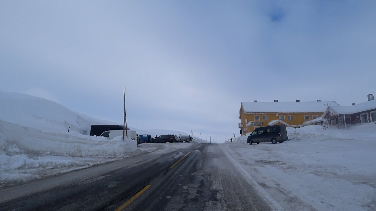 Fra Eidfjord til Geilo  over Hardangervidda i vinterlandskap - 15  mars 2022