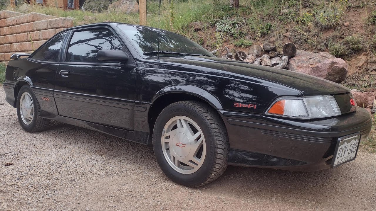 Zachary Graham's 1992 Chevrolet Cavalier Z24 (5-Speed Manual)