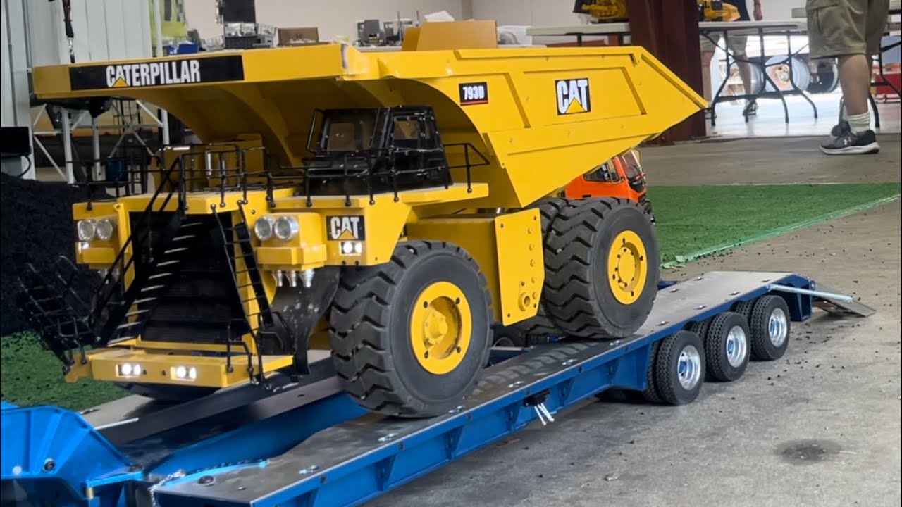 1/14 Tamiya loading and unloading a 1/20 Cat 793D mining truck at the coal mine