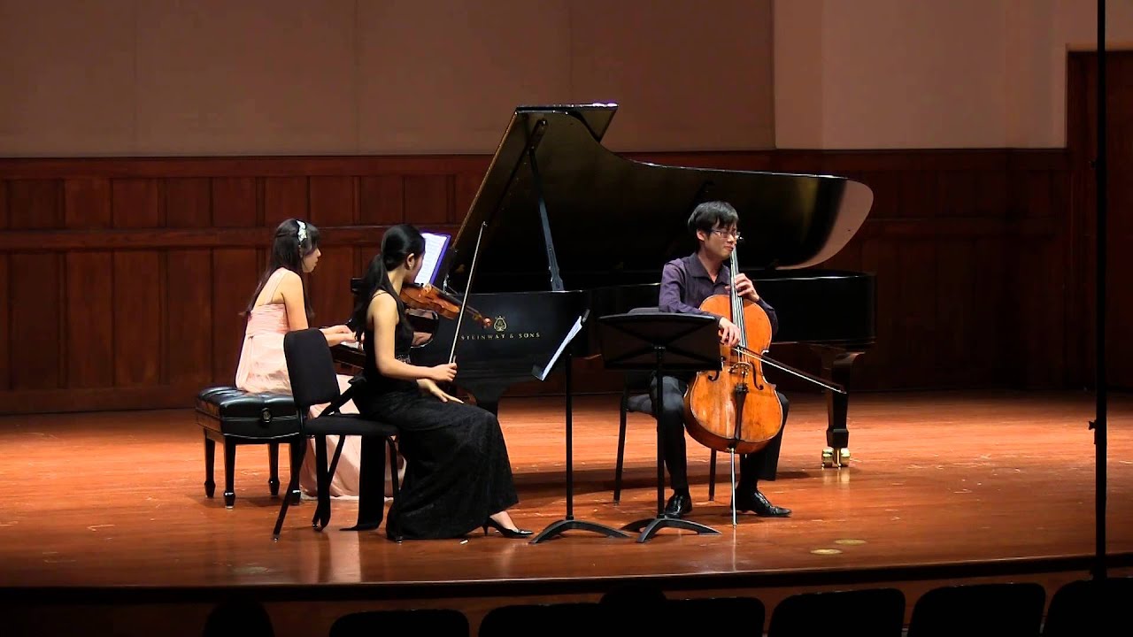 A. Piazzolla The Four Seasons of Buenos Aires. II. Autumn (Piano Trio)