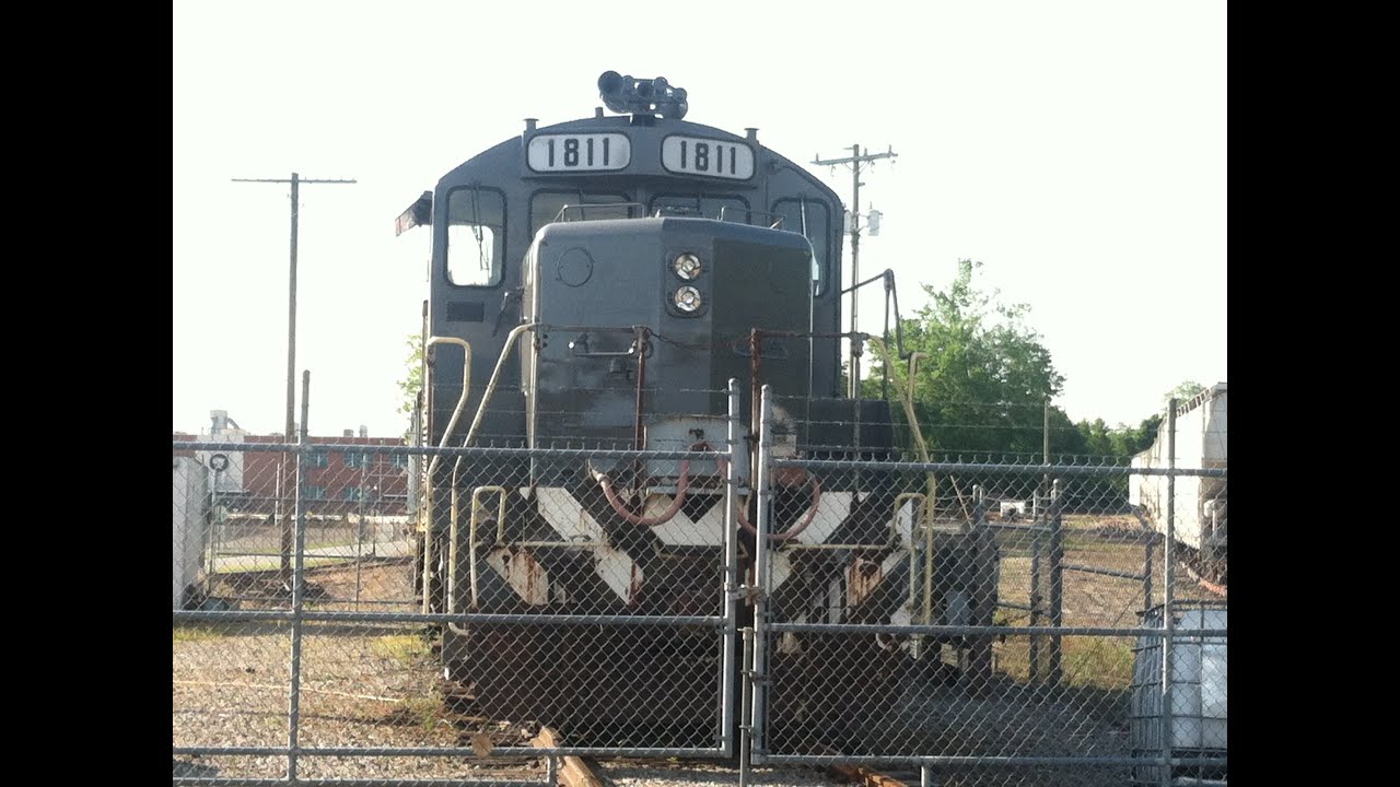 Caldwell County Railroad GP16 1811 with Painted Cab + GP16 1747 on Wye Tracks Hickory, NC 5/23/20!!!