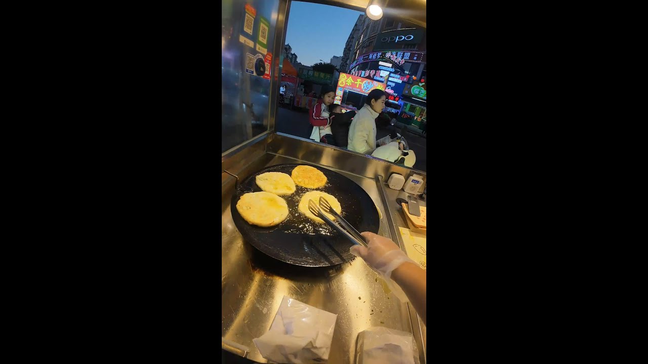 🔴 LIVE: Crispy Pepper Pork Pancake on Hot Griddle | China Street Food in Action POV