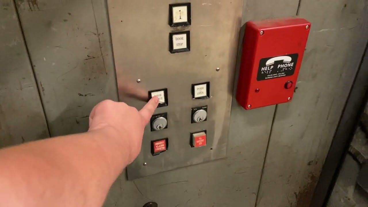 [CL] United States Hydraulic Freight Elevator - Macy's - Security Square - Woodlawn, MD | ECFE