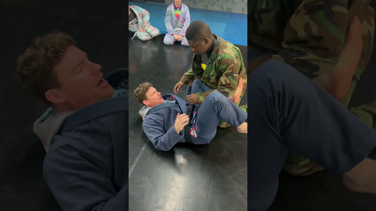 Bottom Side Wristlock ☠️