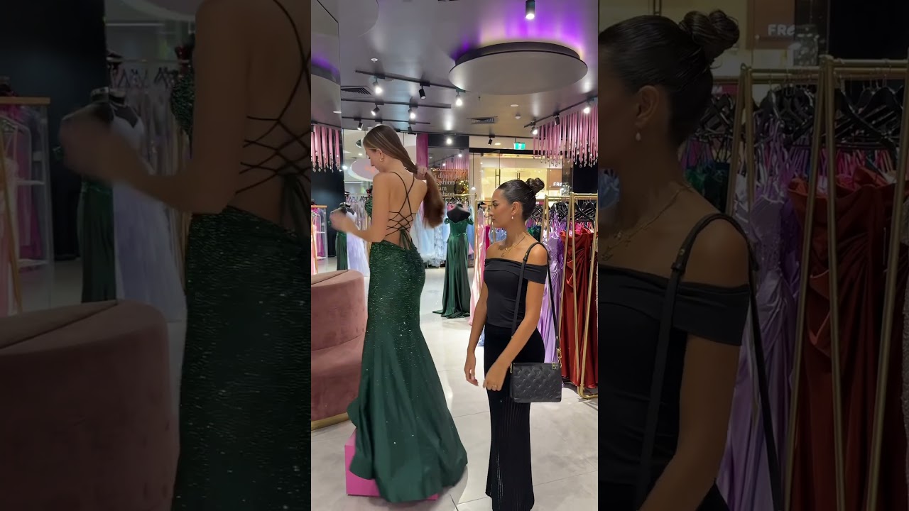 What would you do👀 #promdressshopping #prom #promdress #dress #promdressideas