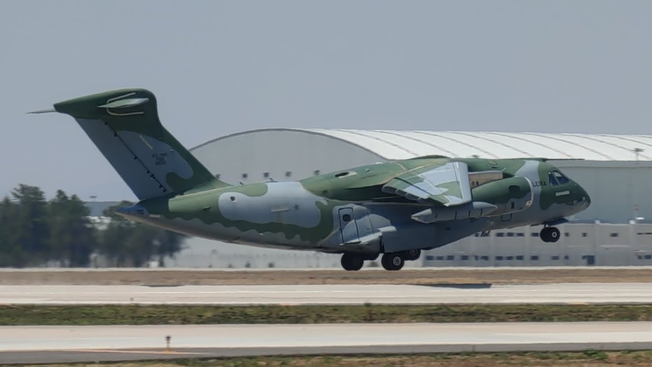 Embraer KC-390 MILLENNIUM en la FAMEX 2025