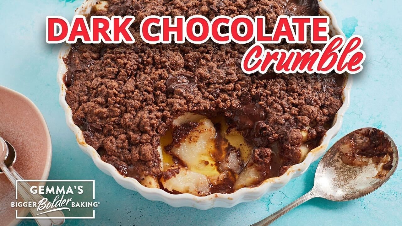 Delicious Pear & Dark Chocolate Crumble Recipe 🍫🍐