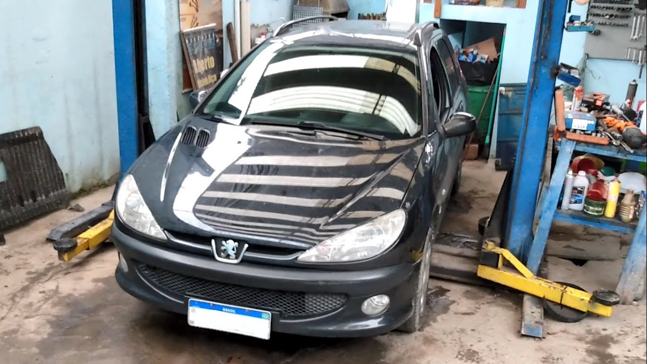 Peugeot 206 SW 1.4 - Limpeza arrefecimento, troca do cavalete da termostática e fluido de freio