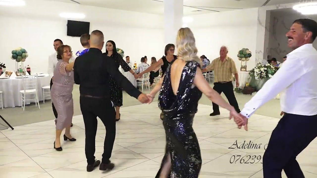 Ghicioi Adelina (Ciolan) si Formatia Elegant Tg-Jiu - Sarba - Botez Casian Alexandru