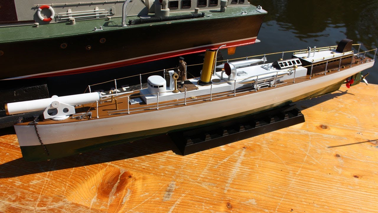 HMS Lightning | 1/32 scale | Deans Marine