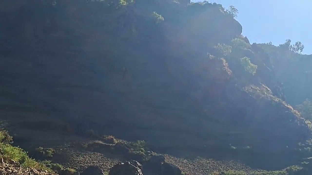ቦታ ዓድና  አቀማምጣ መሬት ዓድና ጉናጉና