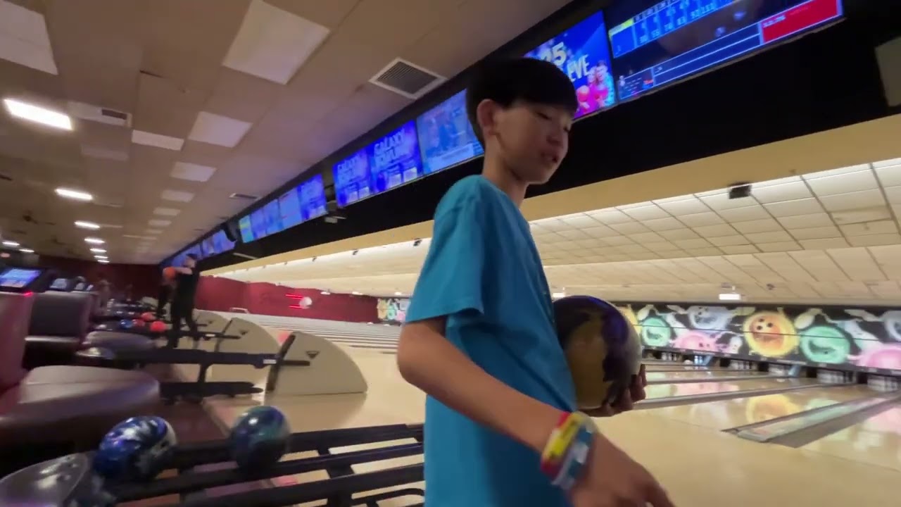 Dodgers win the World Series while Andrew bowls!