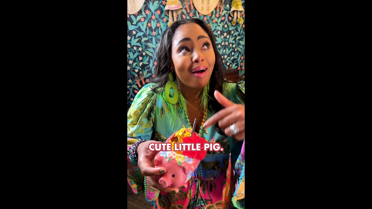 Nassau Paradise Island | Cutest Drink at The Dilly Club