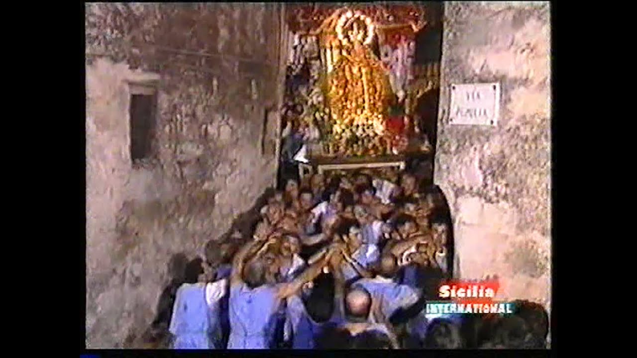 "Kalath al Balluth" La più bella rocca di Sicilia a Caltabellotta (AG) - (2002)