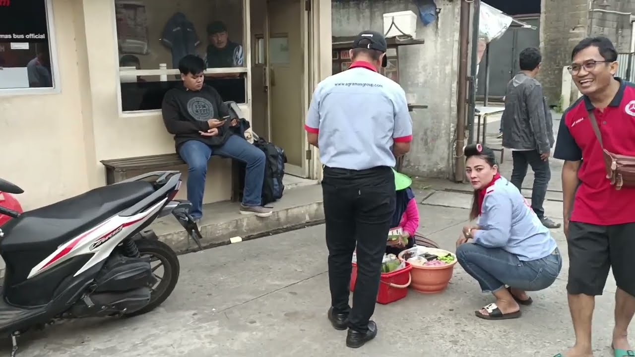 HUNTING DI GARASI AGRAMAS BAMBU APUS  KETEMU BINTANG AGRAMAS LINA OZORA