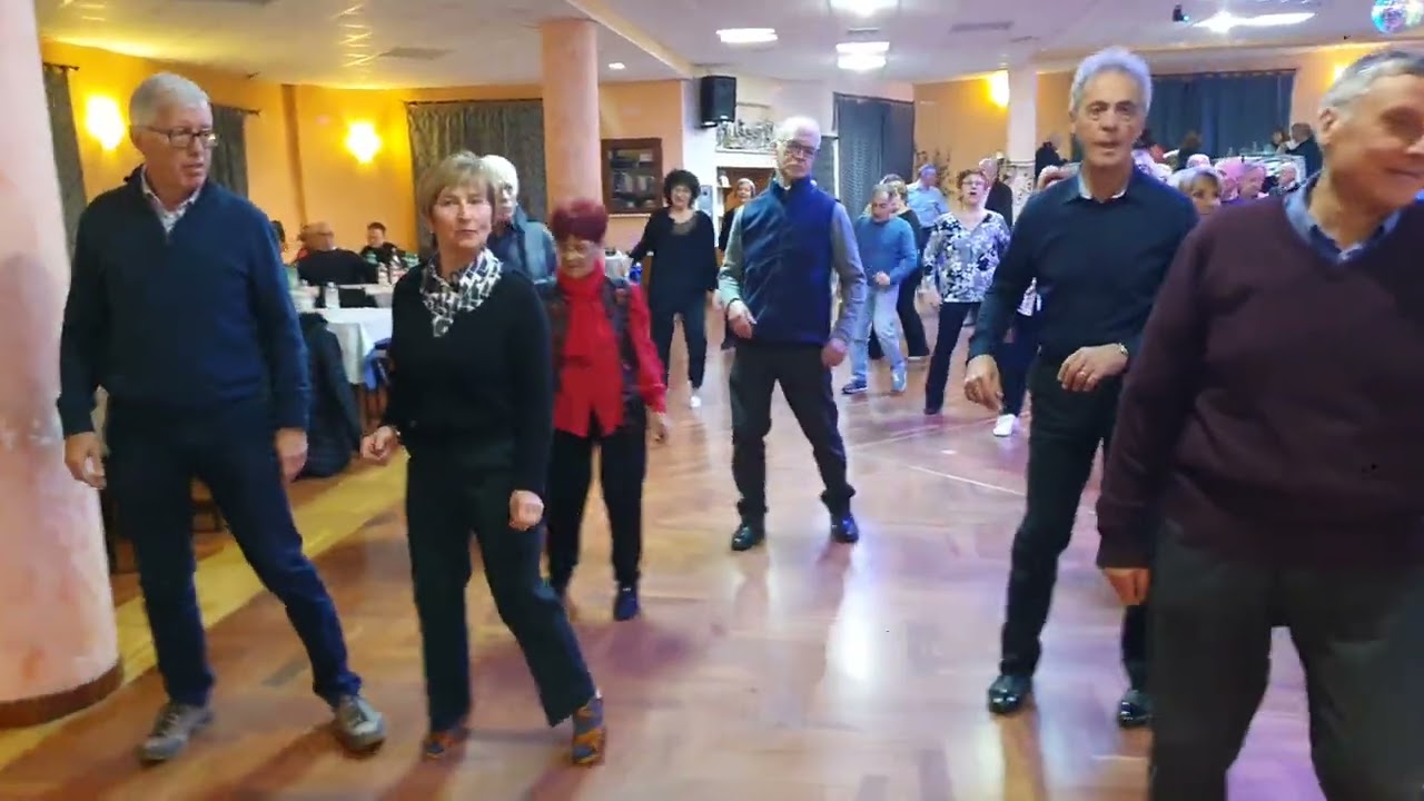 SALA DA BALLO ROMA CASTELLI ROMANI VALENTINI SPORTING CLUB 
