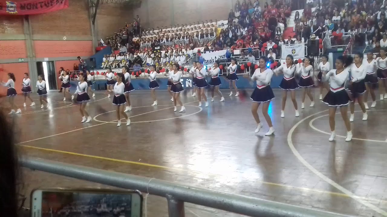 BASTONERAS DEL COLEGIO 