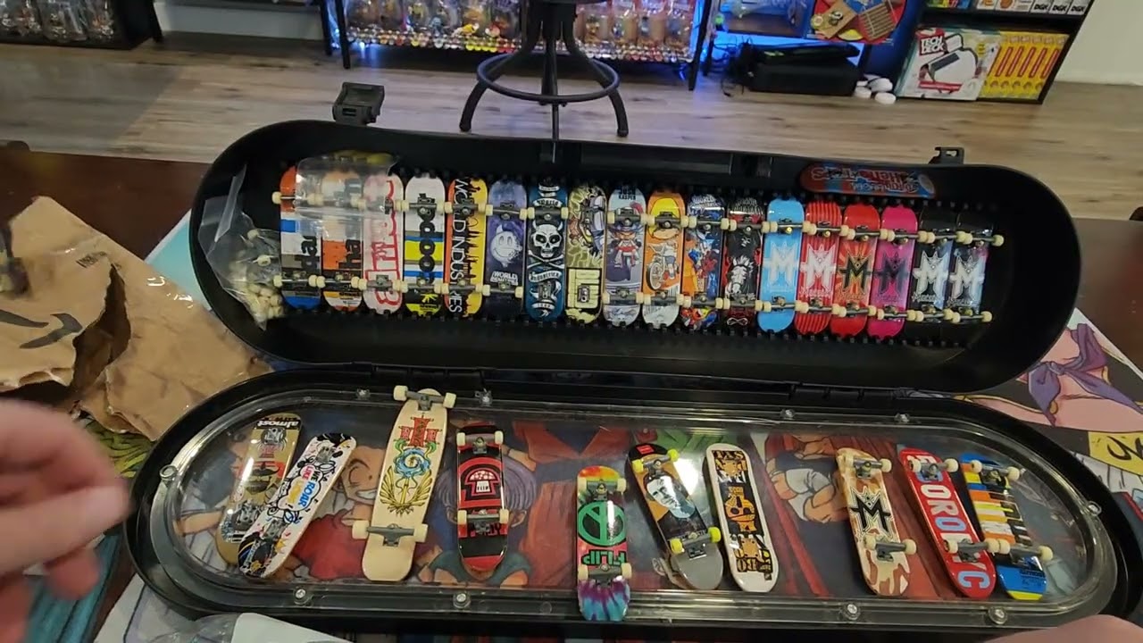 UnBoxing RARE 1999 World Industries and Blind Tech Decks + Case!