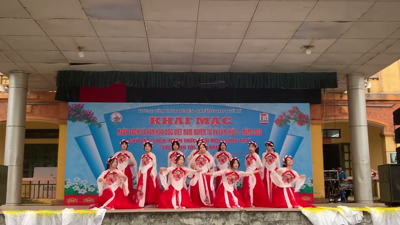 Múa Thị Mầu - CLB NT Flames THPT Tứ Kỳ.